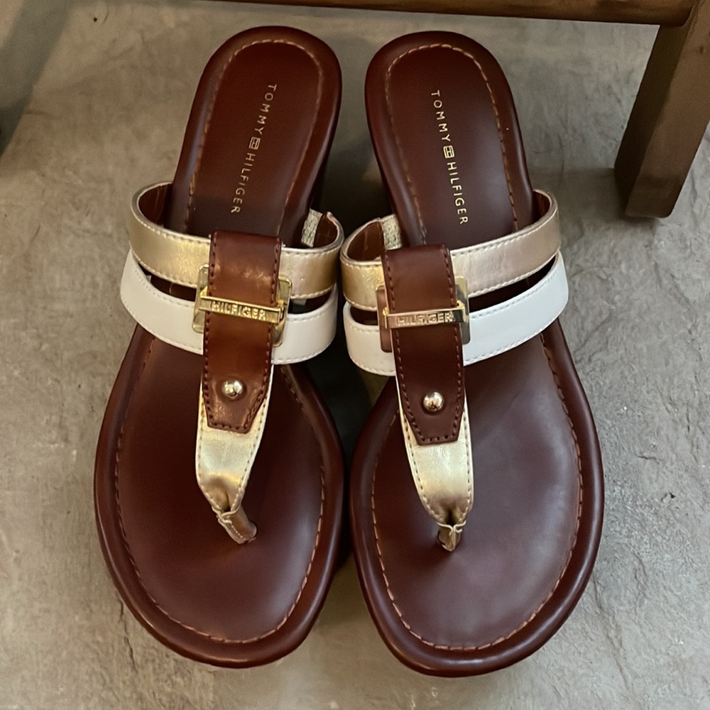 Tommy Hilfiger Brown, White and Gold Wedge Sandals - Picture 2 of 14